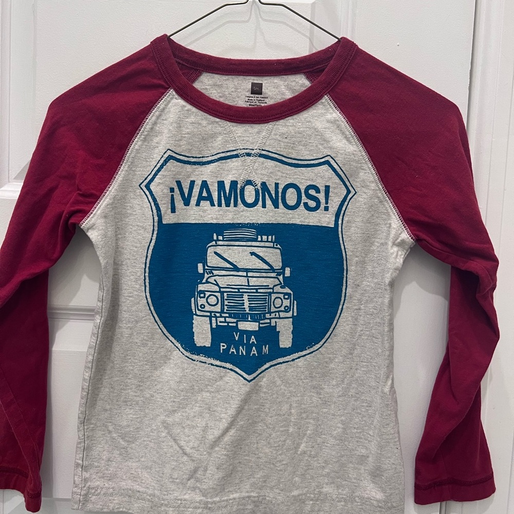 Tea Collection Kids Raglan Shirt - size M 6-7